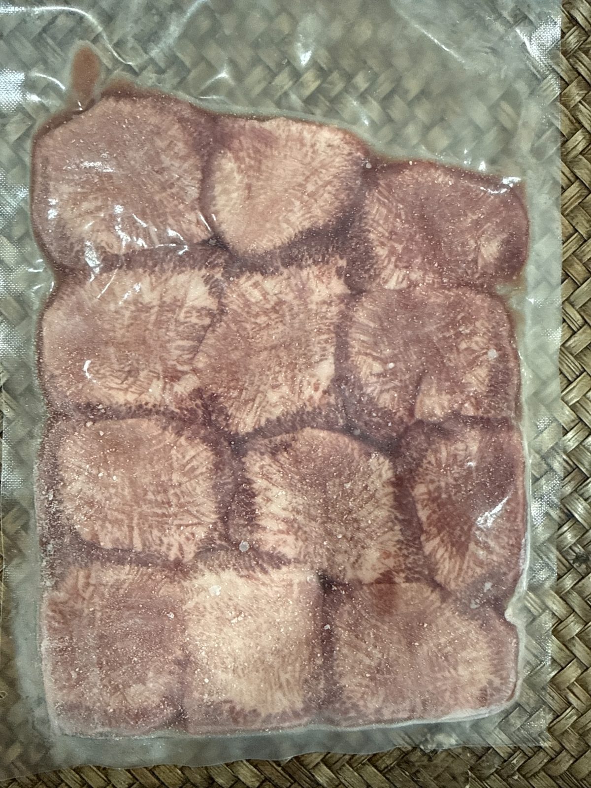 アルゼンチン牛 冷凍牛タンスライス 100g