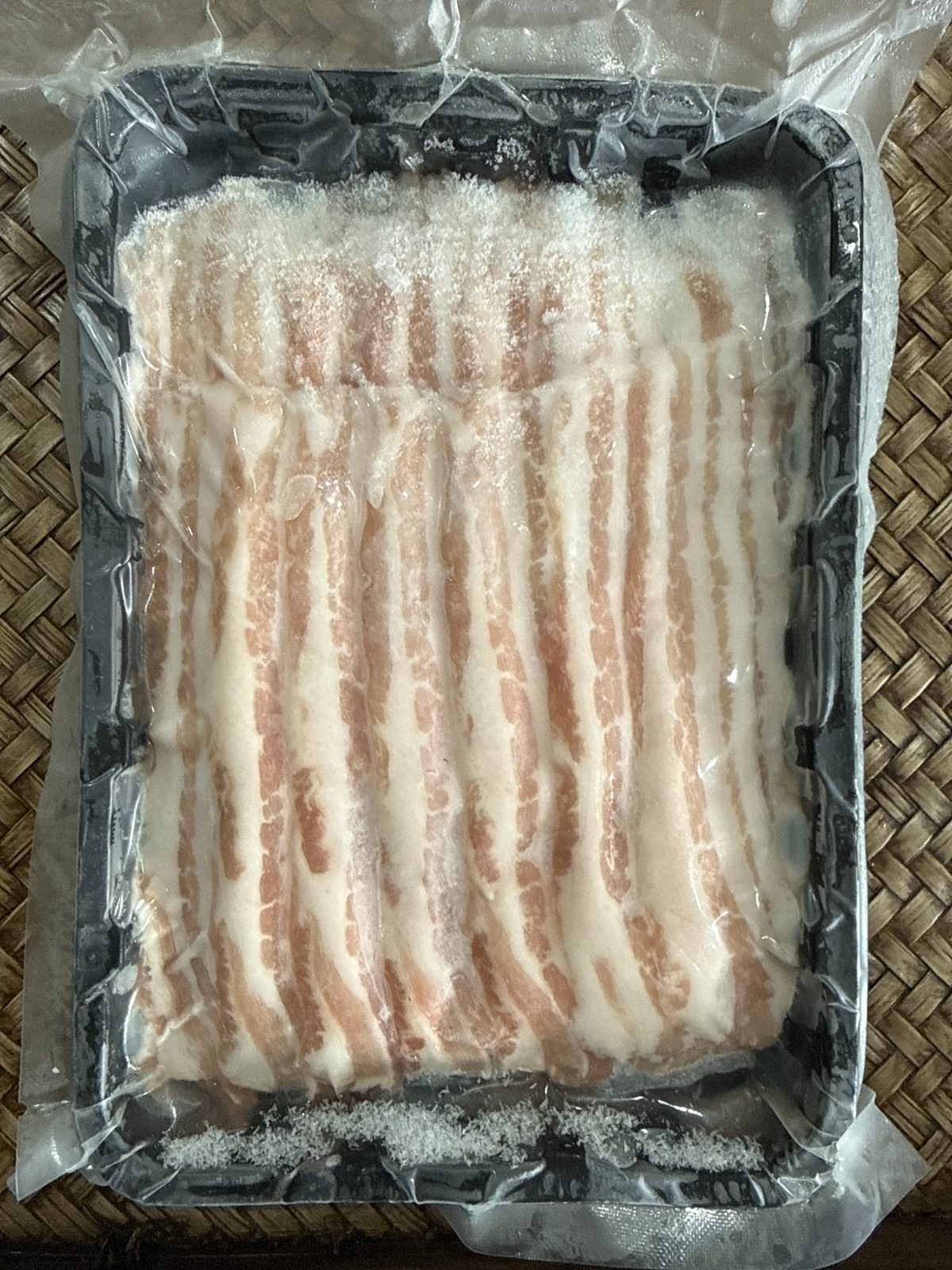 【タイ産】新白豚 冷凍バラ肉スライス 200g